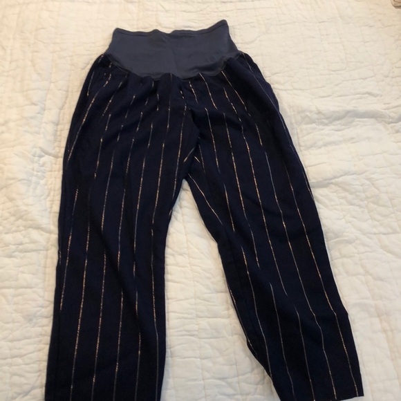 Maternity pants - Picture 2 of 5